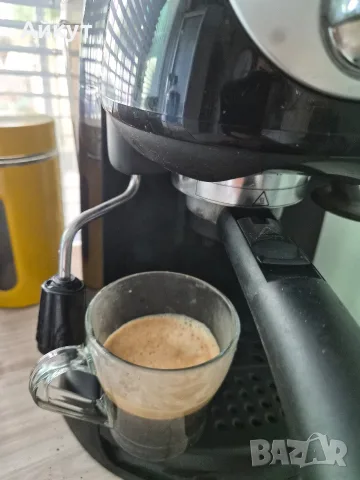 Кафемашина DeLonghi, снимка 3 - Кафе машини - 55573145