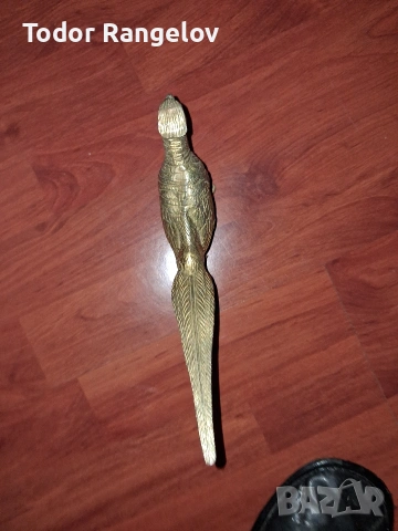 позлатен месингов паун 