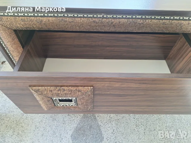  Красив и масивен скрин, снимка 5 - Скринове - 55562100