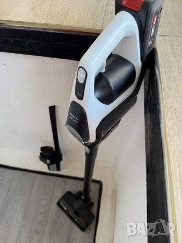 Безжична Вертикална Прахосмукачка Bosch Unlimited Serie 8 Gen2 BBS8214 (18V, 4.0Ah), снимка 3 - Прахосмукачки - 55335199