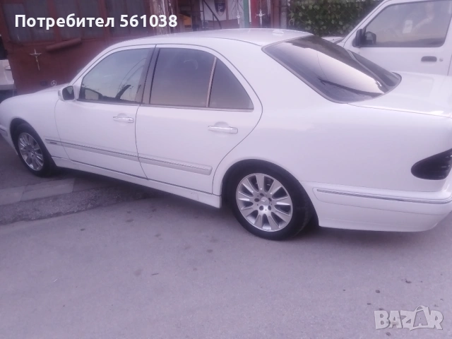 Мерцедес Е класа 2000год RLEGANCE, снимка 2 - Автомобили и джипове - 54430040