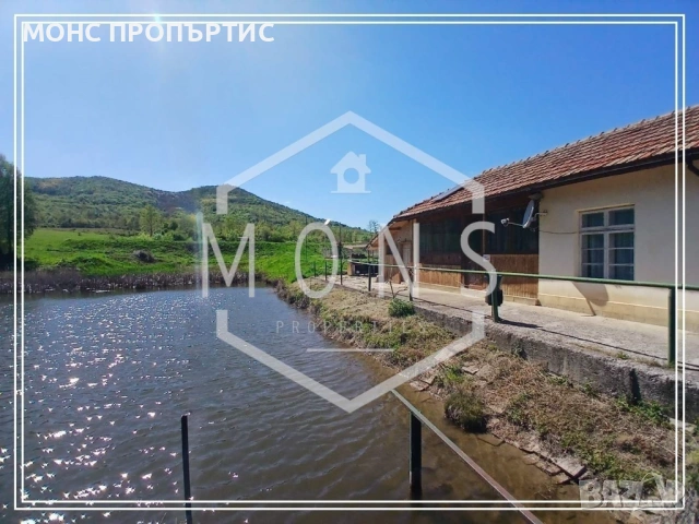 Продава се къща с 12 дка двор и собствени рибарници в района на гр. Севлиево, снимка 2 - Парцели - 54534156