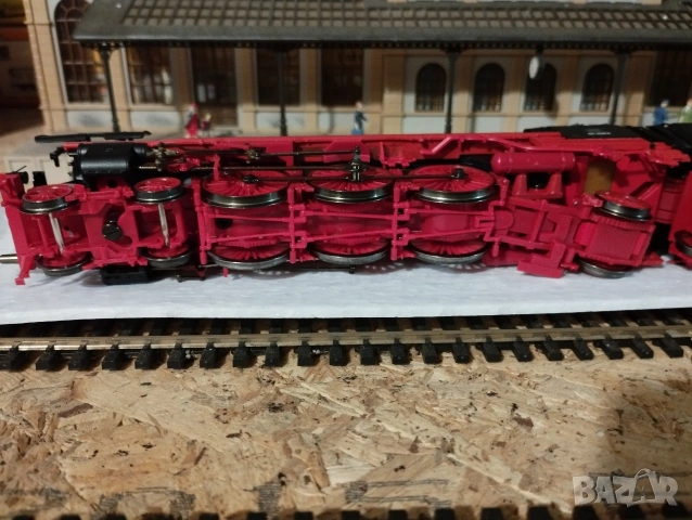 Парен локомотив Roco BR01 HO 1/87, снимка 13 - Колекции - 54396696