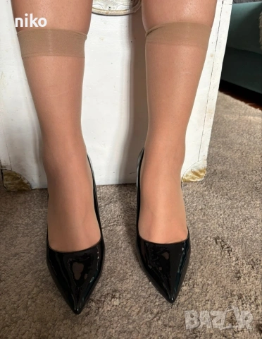 Купувам Дамски Чорапи и Токчета.