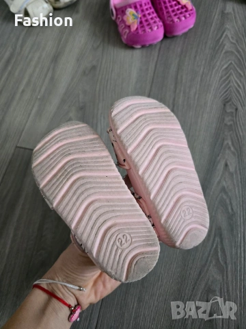 Лот от сандалки за момиченце. 21-22 номер, снимка 5 - Детски сандали и чехли - 53997929