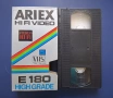 Видеокасета VHS Уорлок / Магьосникът Опасен Бизнес Том Круз, снимка 1