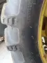 продавам комплект редови гуми с джанти за трактор John Deere , снимка 4