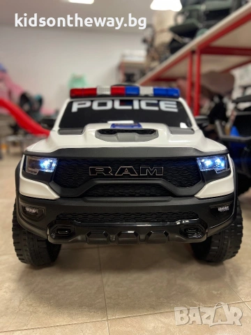 Акумулаторна джипка Dodge Ram, снимка 2 - Детски велосипеди, триколки и коли - 55050847