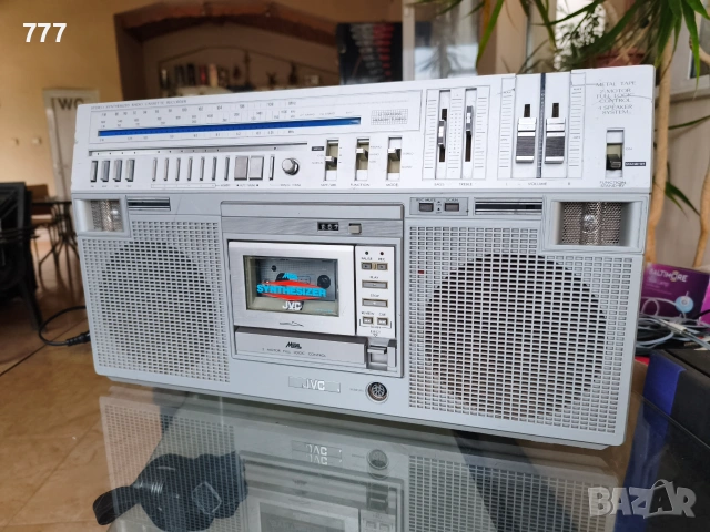 JVC RC-M80 Топ модел., снимка 2 - Радиокасетофони, транзистори - 55138168