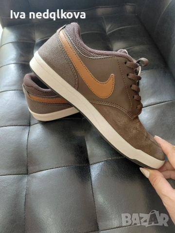 Скейтърски обувки Nike , снимка 2 - Маратонки - 55151215