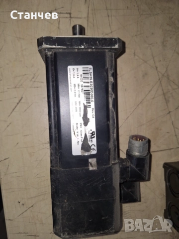 Сервомотор B&R 8LSA35.E3030D000-0 (Synchronous 3-Phase)