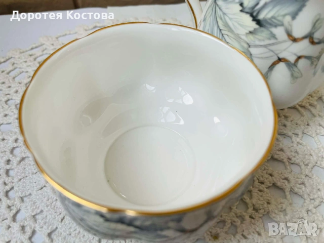 ROYAL ALBERT красив комплект от Англия от костен порцелан, снимка 10 - Антикварни и старинни предмети - 54385469