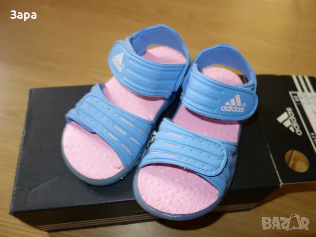 нови сандали Adidas, 29ти номер
