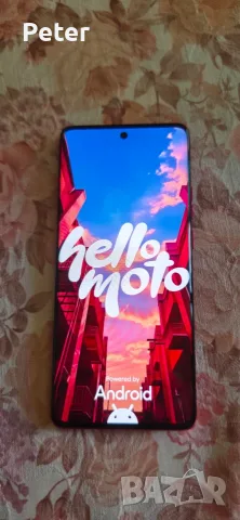 Продавам Motorola Edge 40