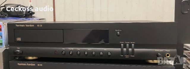 Продавам CD плеър Harman Kardon HD720 в много добро състояние.