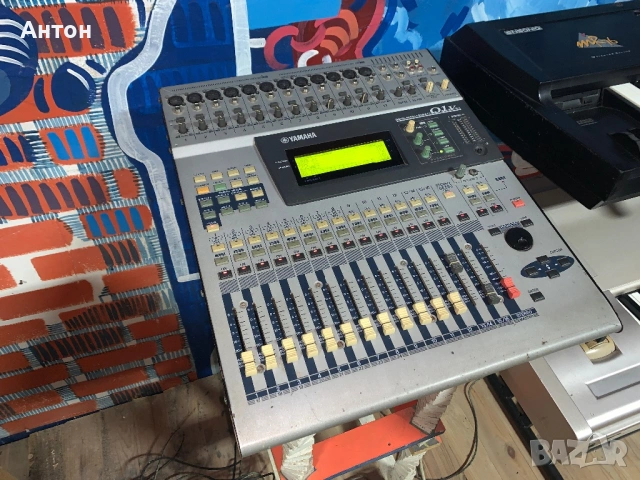 Yamaha 01V дигитален / цифров аудио миксер / Digital Mixer, снимка 4 - Ресийвъри, усилватели, смесителни пултове - 54557093