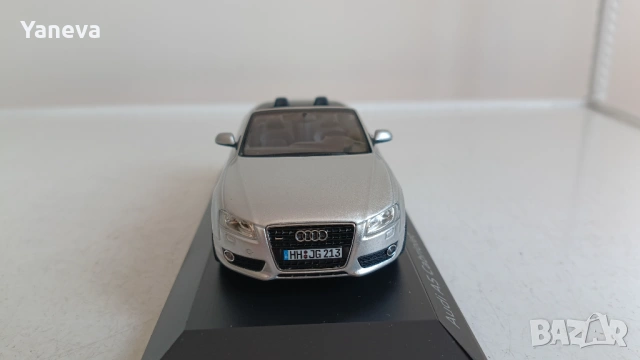 Метален, колекционерски модел на Audi A5 Cabriolet, снимка 2 - Коли, камиони, мотори, писти - 54010420
