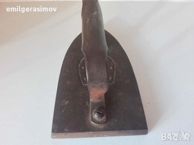 Стара ютия пулверизатор и механична самобръсначка., снимка 4 - Антикварни и старинни предмети - 53756253