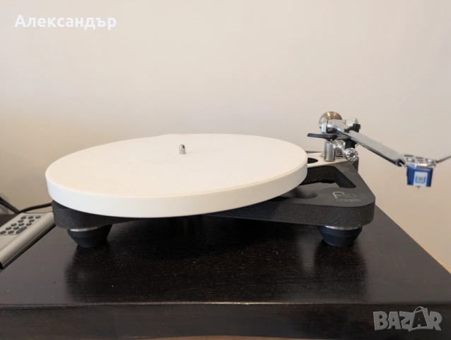 Грамофон Rega P10, без доза, снимка 2 - Грамофони - 54943823