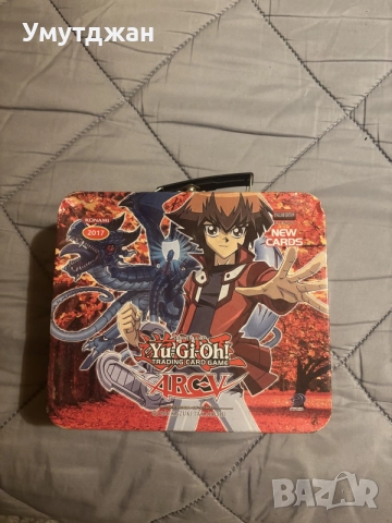 Колекция Yu-Gi-Oh! карти (300+ бройки) + 2 метални кутии (Tin box)