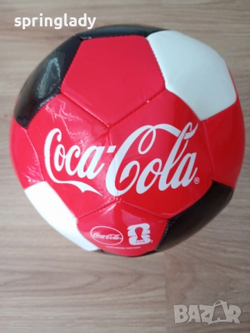 Комплект Кока Кола/ Coca Cola раница и футболна топка FIFA 2026, снимка 2 - Футбол - 55154742