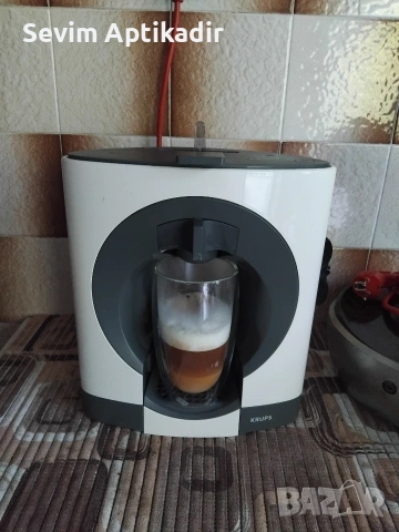 Кафе машини Dolce Gusto Crups , снимка 3 - Кафемашини - 54802897