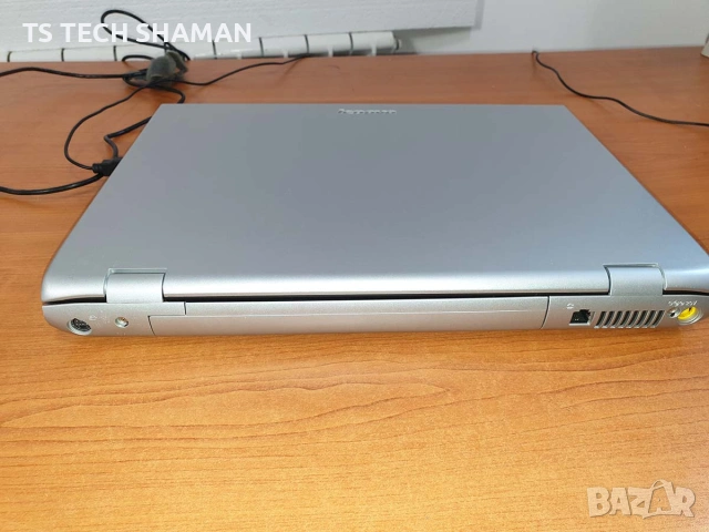 ⭐Продавам ретро лаптоп класика Lenovo 3000 L200 с два Windows Vista и XP.⭐, снимка 8 - Антикварни и старинни предмети - 55183646