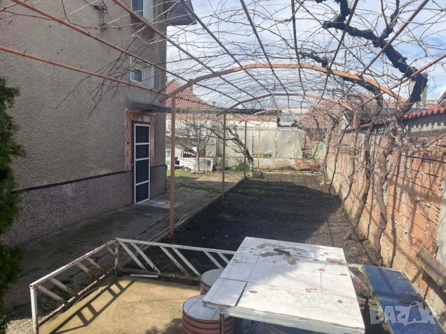 Къща на 2-етажа в кв. Кулата , снимка 6 - Къщи - 54006475