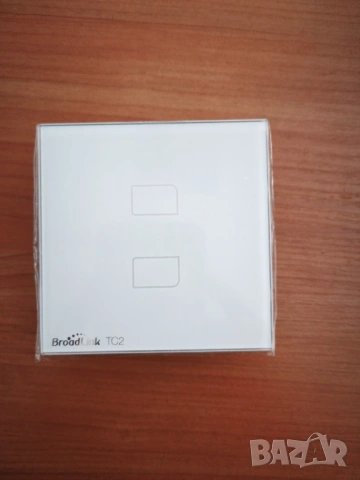 Смарт ключ за осветление Broadlink TC2, снимка 2 - Други - 54708370