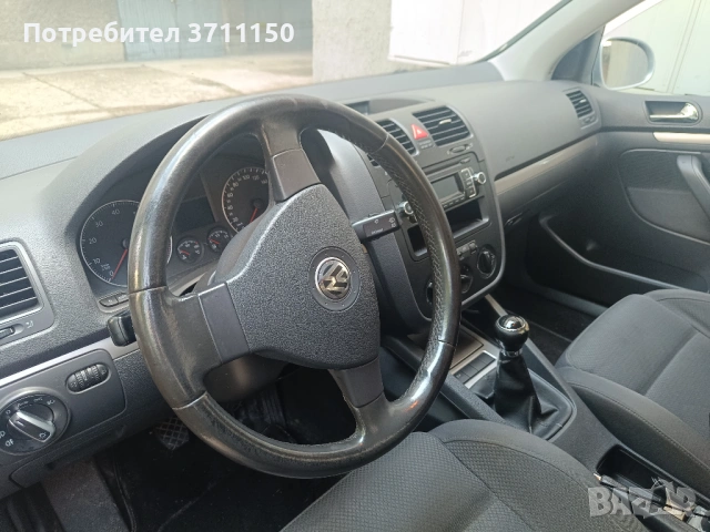 Продавам автомобил VW Golf5, снимка 9 - Автомобили и джипове - 54837465