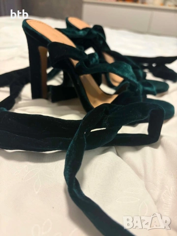 Zara сандали с ток, снимка 4 - Дамски обувки на ток - 54977024