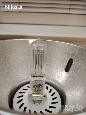 Студийна светкавица METTLE Professional Quartz Light (QL‑1000), снимка 4 - Светкавици, студийно осветление - 54093743