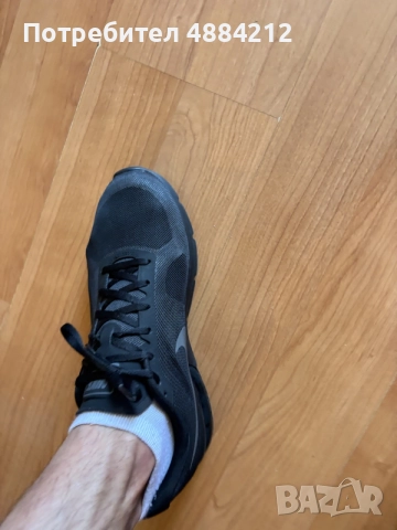 Като нови Nike маратонки – само 50 €, снимка 2 - Спортни обувки - 55259122