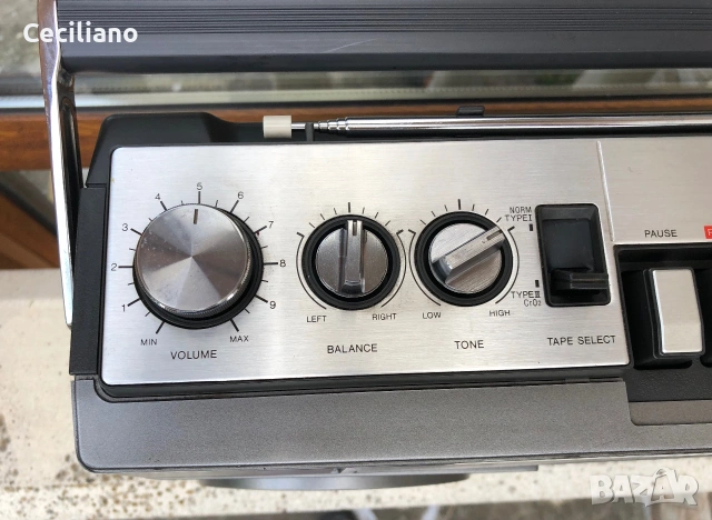 Sony CFS-66S -супер запазен радиокасетофон, снимка 8 - Радиокасетофони, транзистори - 55136803
