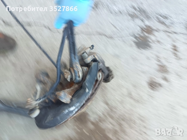 Заден десен шенкел BMW E90 320D, снимка 3 - Части - 55228308