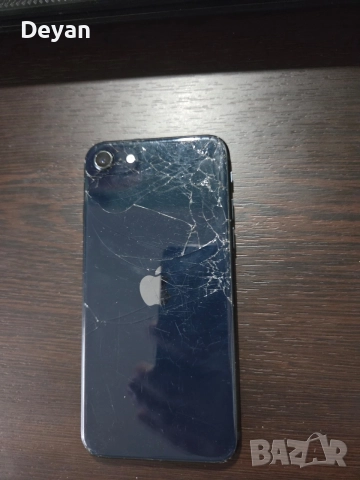 iPhone SE3 (2022), снимка 2 - Apple iPhone - 55392199