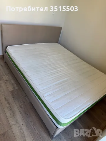 Продавам запазена спалня в комплект с подматрачна рамка и двулицев матрак. , снимка 6 - Спални и легла - 55568841