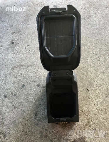 Подлакътник Волво Volvo XC90 2010, снимка 4 - Части - 54936165