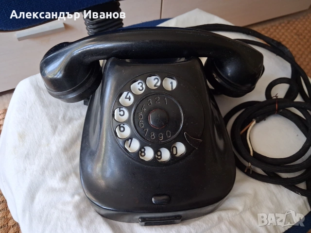 Бакелитов ретро телефон 1963 г.