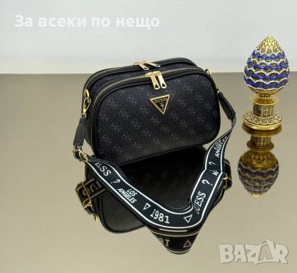 Guess Дамска Черна Кожена Чанта С Дълга Дръжка За През Рамо Гес Код malkite-AKL 32164