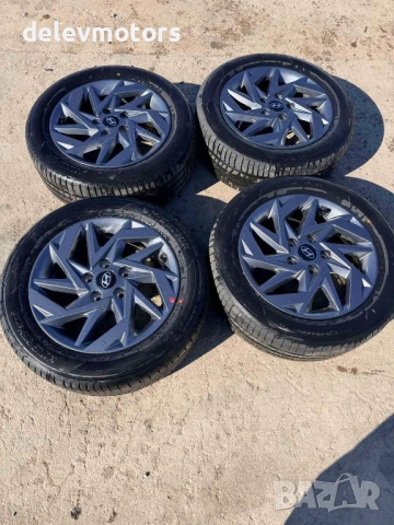 Джанти алуминиеви 5x114.3 16 цола 6.5J, ET46 с гуми 205/55/16 от Hyundai Elantra 7, 1.6 MPI двигател, снимка 3 - Гуми и джанти - 54114300