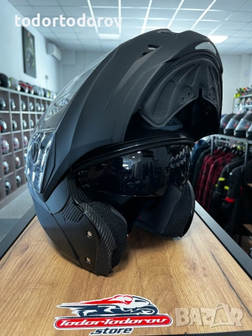 Отваряема мото каска CABERG DUKE 2 ,размер M 57-58 см. вградени очила,като нова 193.63 лв. / 99 €, снимка 4 - Аксесоари и консумативи - 54959297