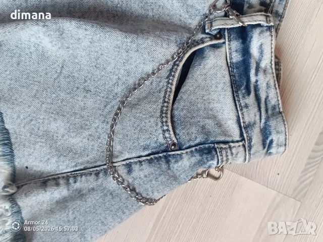 Къси дънки със синджир, снимка 2 - Къси панталони и бермуди - 55561467
