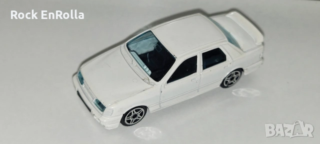 Burago Ford Sierra 1:43, снимка 3 - Колекции - 54569821