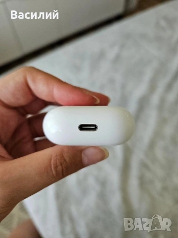 AirPods 4 – ляв слушалка и кейс, десният липсва, снимка 3 - Безжични слушалки - 55033212