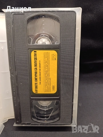 VHS Боговете сигурно са полудели , снимка 3 - Комедии - 54392423