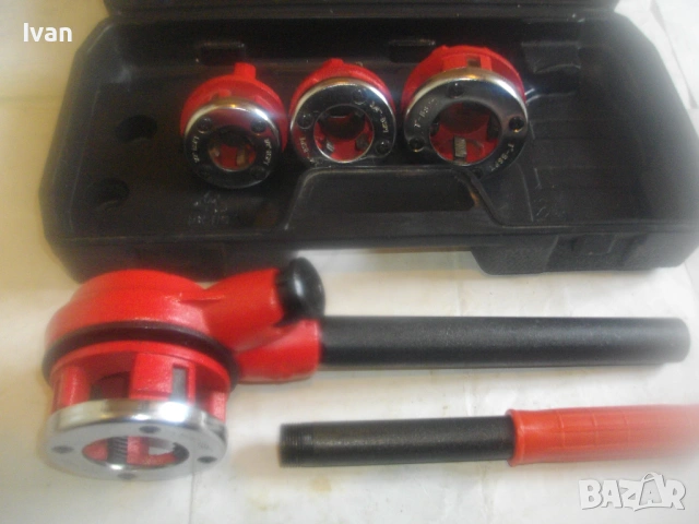 НОВ Резбонарезен комплект BSPT за резби на тръби 1/2"-1 1/4" Винтонарезка Пафта Плашка Винторезка 