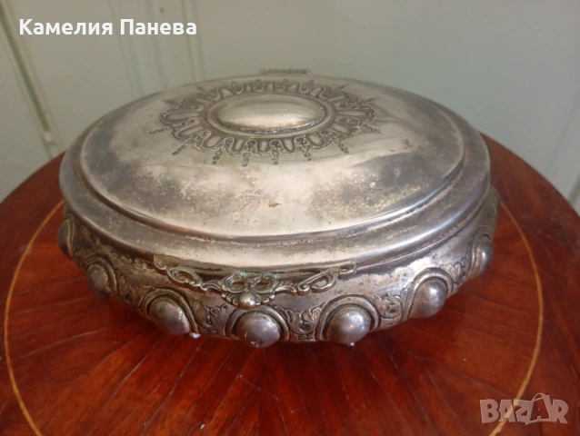 Винтидж кутия за бижута