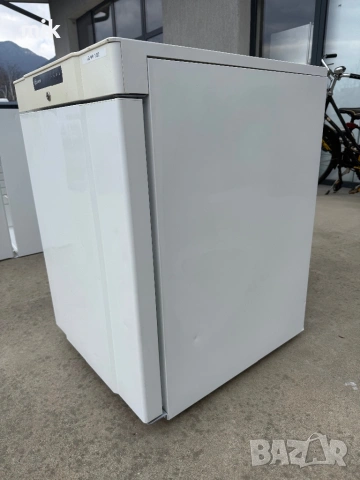 Професионален малък фризер Gram, снимка 5 - Фризери - 53975589