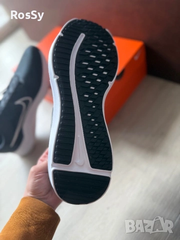 Мъжки маратонки Nike Downshifter 12, снимка 4 - Маратонки - 54607398